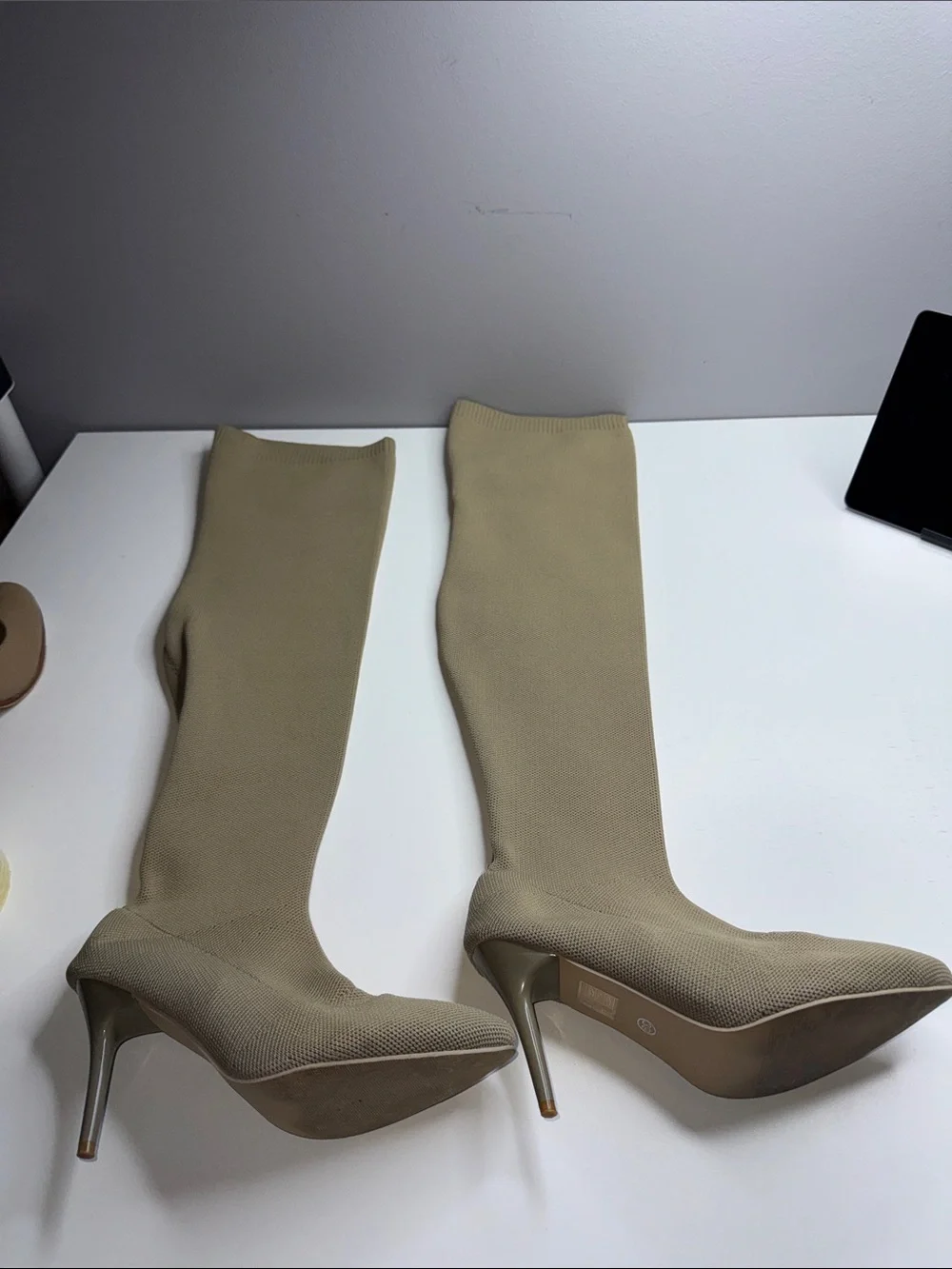 Beige Stretch Knit Over-the-Knee Sock Boots Size 39 Pointed Toe Stiletto Heel